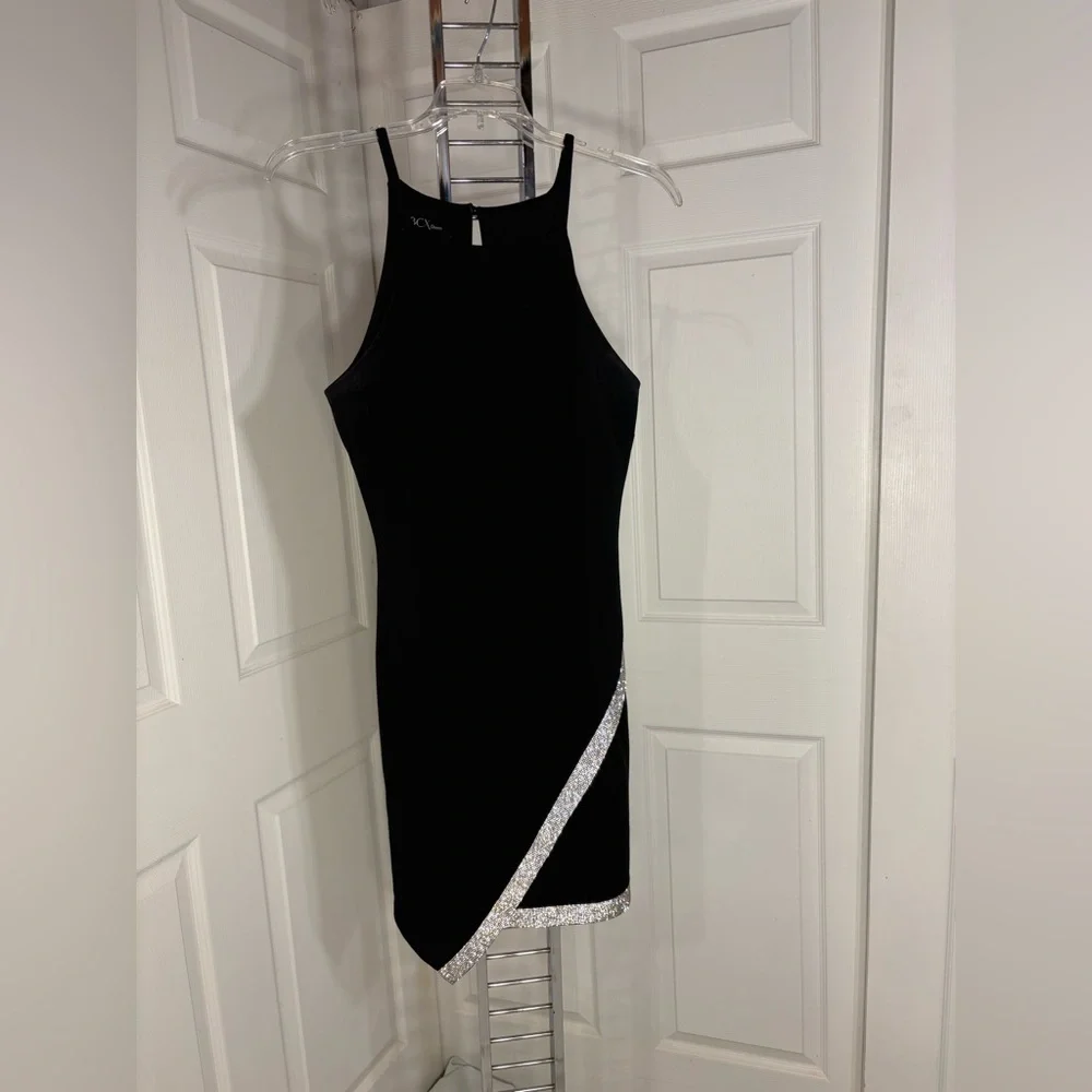 HOCO!! Homecoming dress size medium. - Picture 9 of 10